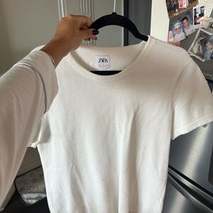 zara tee